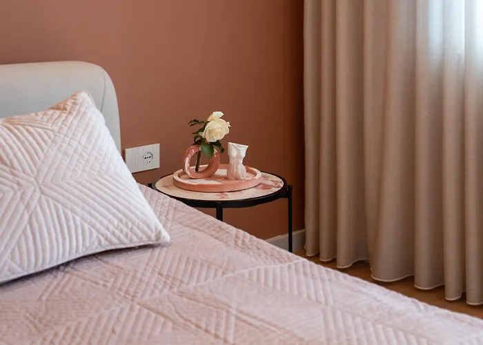 Appartement Chic With New Bazaar View