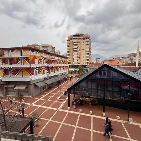 公寓 Chic With New Bazaar View