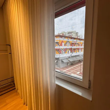 Chic With New Bazaar View 公寓 *