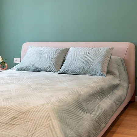 公寓 Chic With New Bazaar View