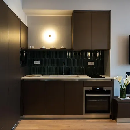 Chic With New Bazaar View 公寓 地拉那