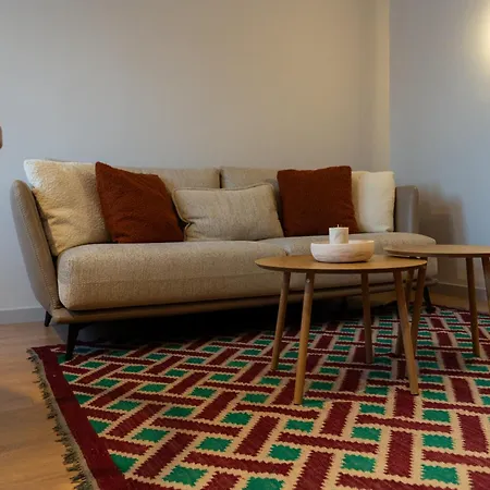 公寓 Chic With New Bazaar View 地拉那