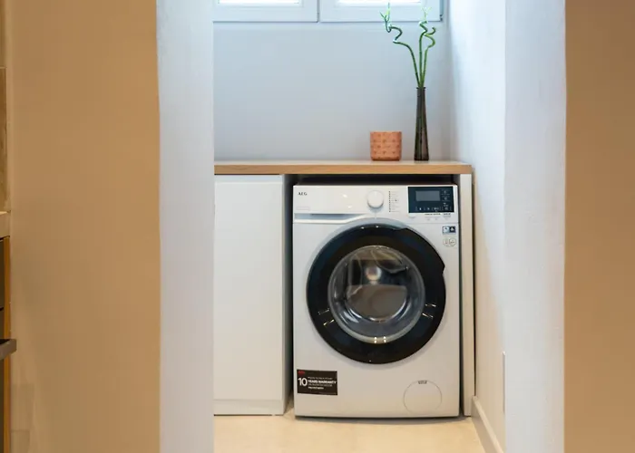 Chic With New Bazaar View Appartement Tirana