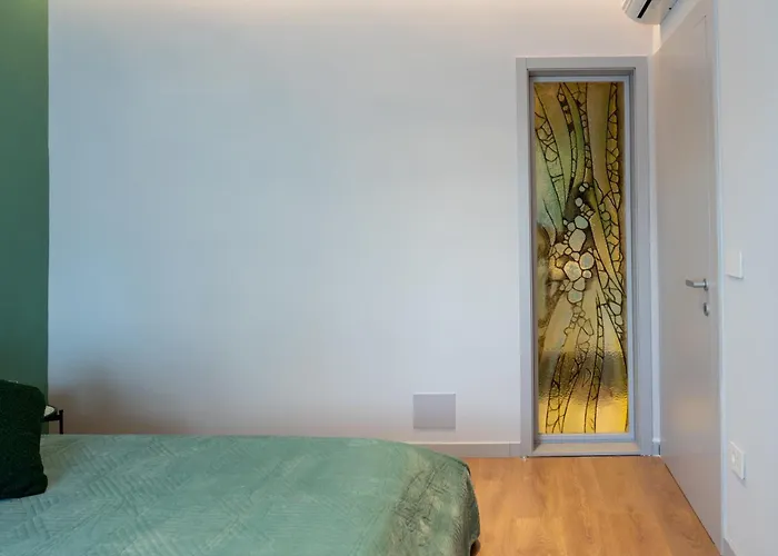 Appartement Chic With New Bazaar View